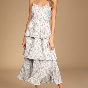 Lulu’s Blue Floral Print Tiered Dress, Size XL